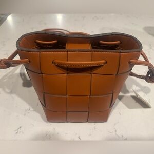 NWT a.n.a Brown Woven Bucket Shoulder/Crossbody Bag